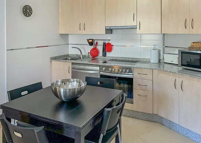 Prázdninový dům 4 Bedroom Amazing In Ortigueira